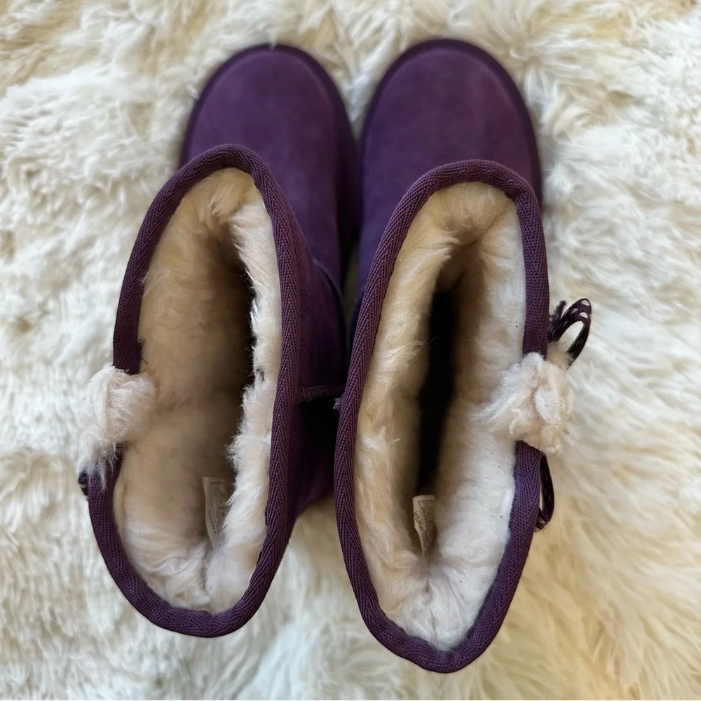 Koolaburra by UGG Victoria Short Purple Suede Boots Girls Size 5 NWOT Cozy